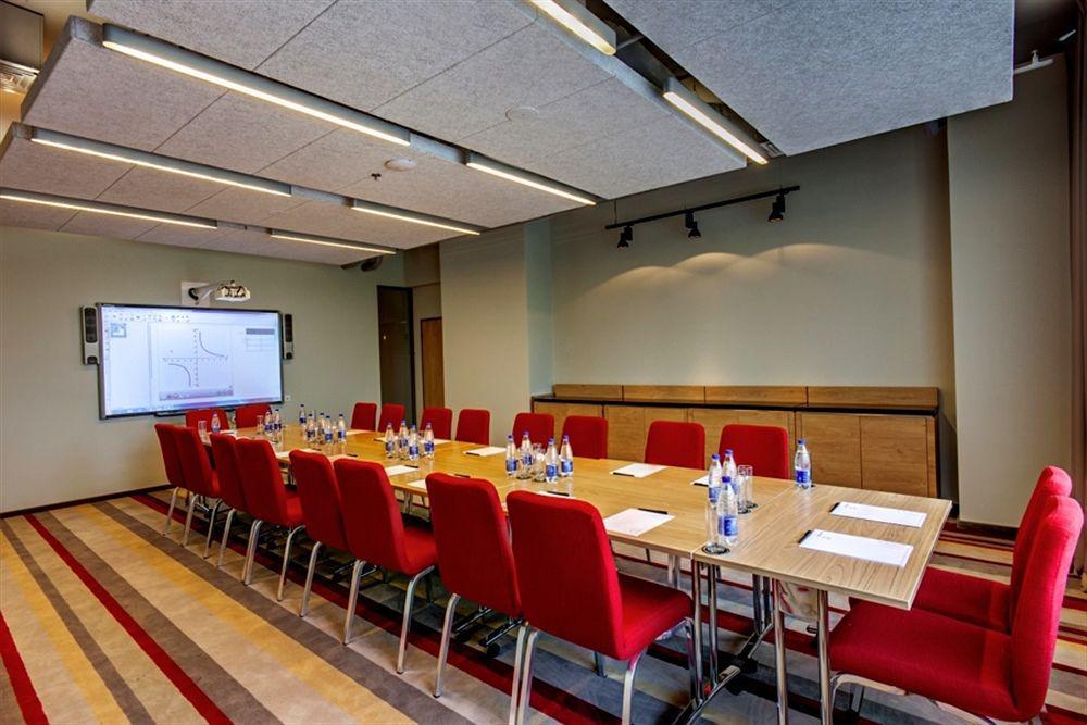 Отель Ramada Encore By Wyndham 4*