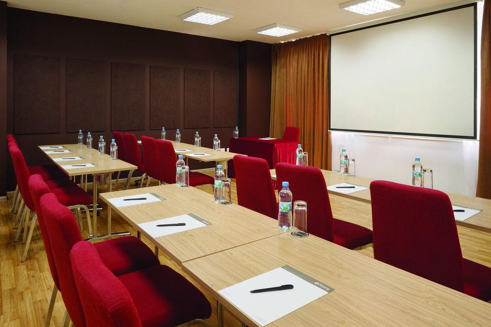 Ramada Encore By Wyndham 4* Киев