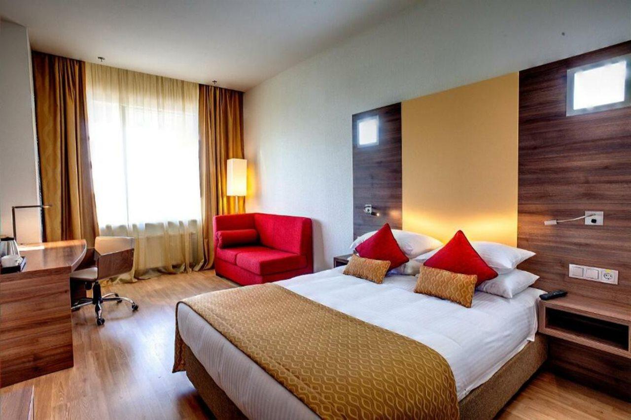 Ramada Encore By Wyndham